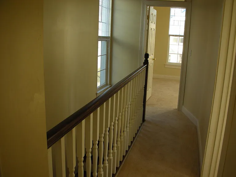 102 N State Ave — Photo 7