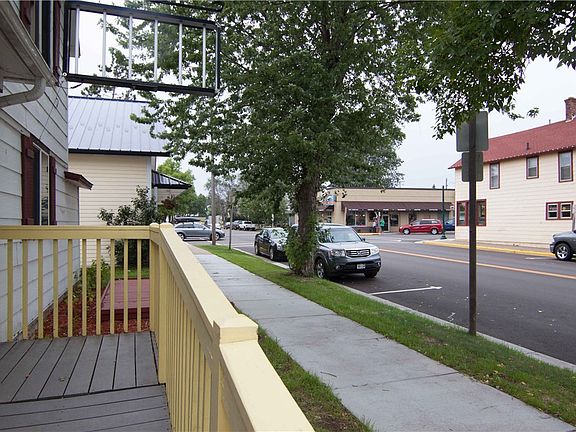 5th image of 10531 Dakota Avenue