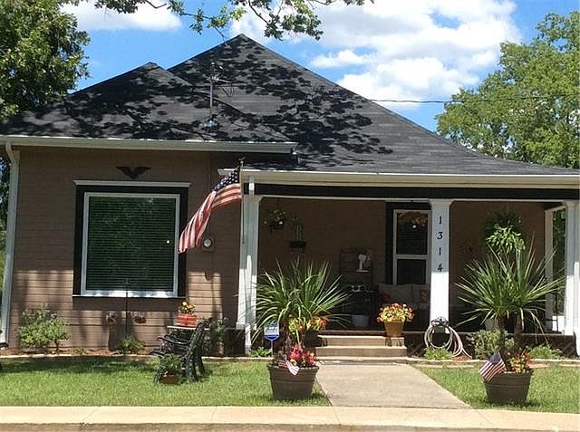 1st image of 1314 Oneal St