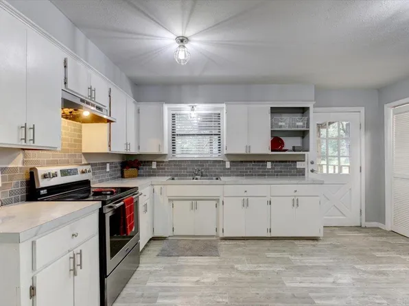 222 & M Ct #D, Pearcy, AR 71964