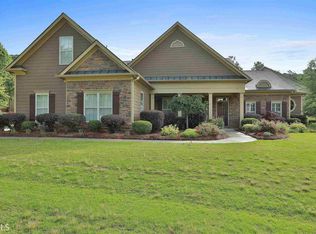 5 Cotton Blossom Cir, Senoia, GA 30276
