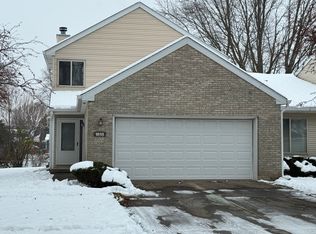 1818 Tahoe Ct, Champaign, IL