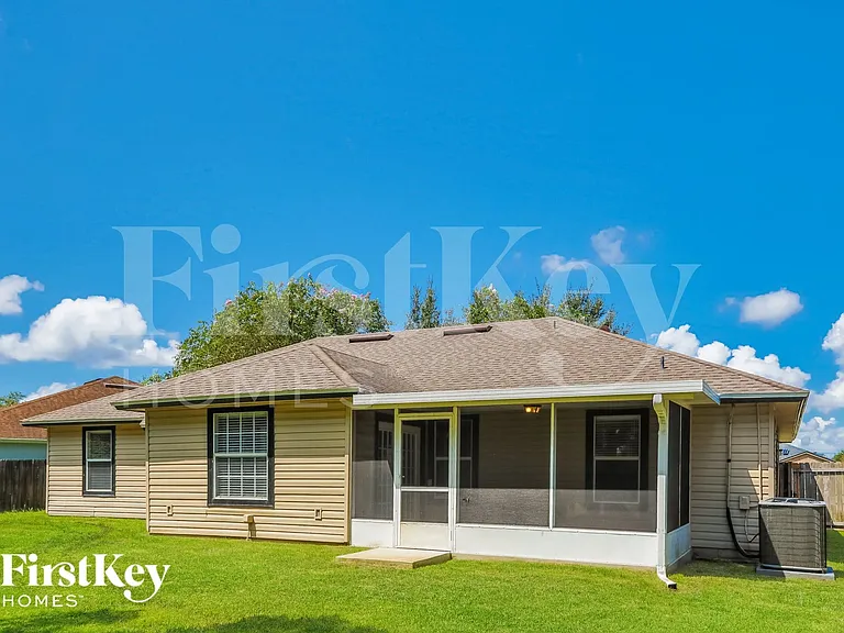 11577 Twin Oaks Trl — Photo 14