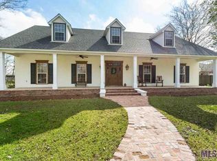 8429 Oakbrook Dr, Baton Rouge, LA 70810