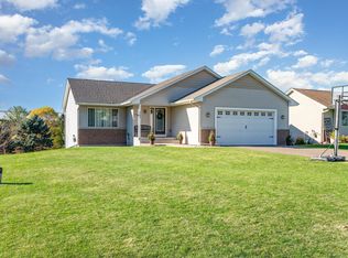 757 Pleasant Ave, Saint Paul Park, MN 55071