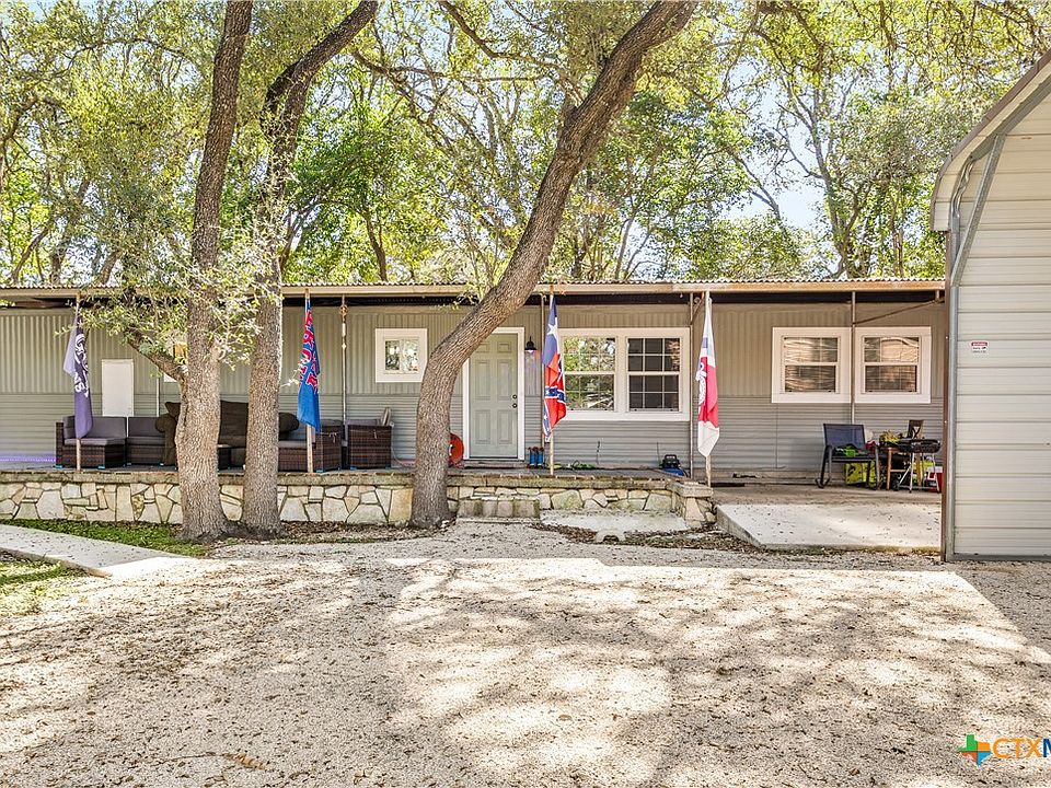1st image of 425 Dreamland Dr