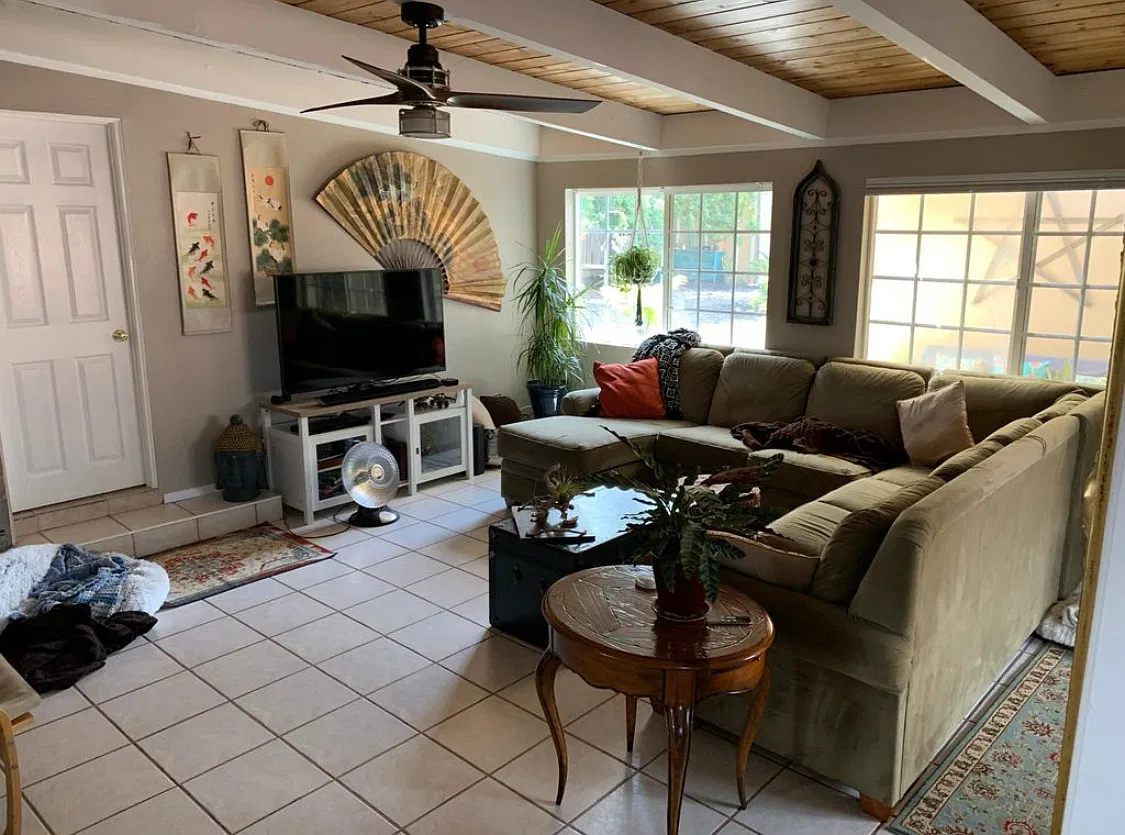 5 bed, 3.5 bath, 2200 sqft, $8,200 — Photo 4