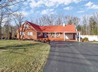 588 & 580 Catoosa Rd, Wartburg, TN 37887