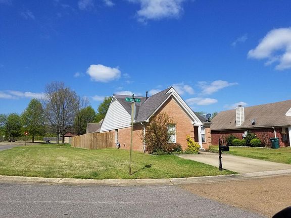 2nd image of 5567 Alexandria Ln