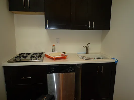 Rented by New Yorker Realty | media 27