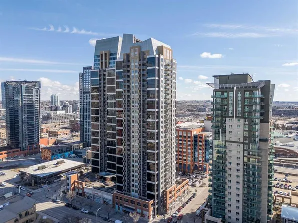 1320 W 1st St SE #2402, Calgary, AB T2G 0G8