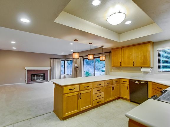 5th image of 4989 Alejo St