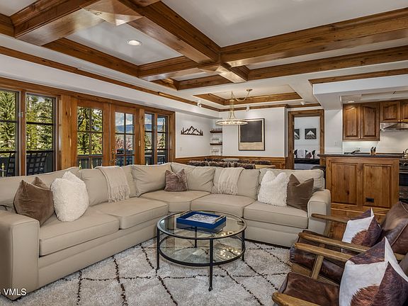 5th image of 17 Chateau Ln #210