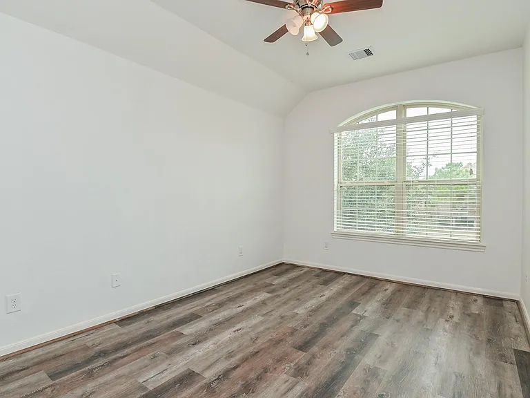 6026 Baileys Run Ln — Photo 29