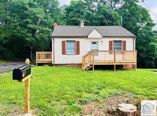 61 Victor St, Ridgeway, VA 24148