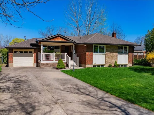 181 Woodside Dr, Saint Catharines, ON L2T 1X7