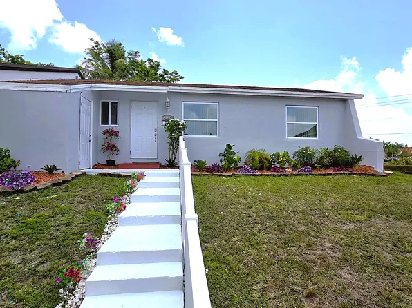 20845 Grouper Dr, Cutler Bay, FL 33189
