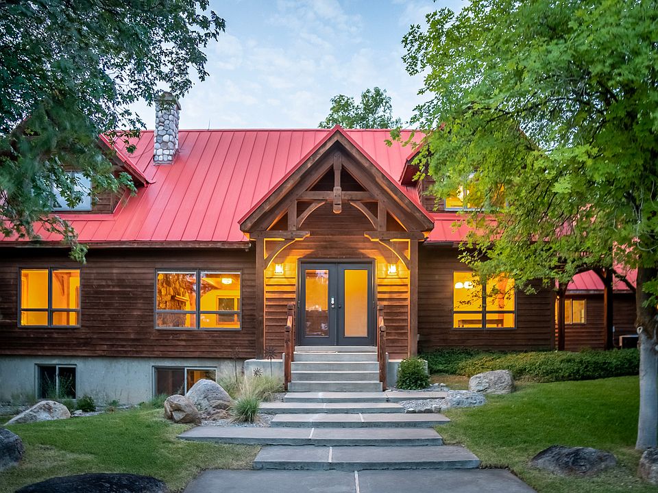1st image of 435 Canyon Rd