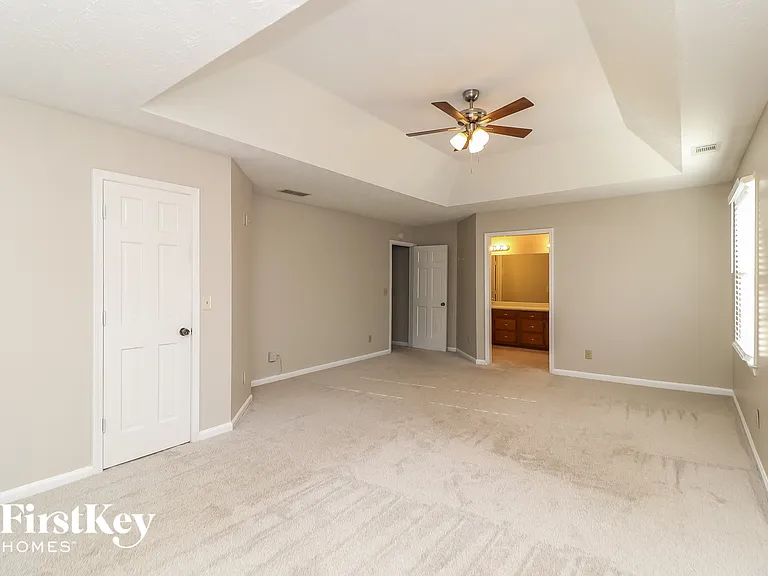 205 Timber Oak Cv — Photo 11