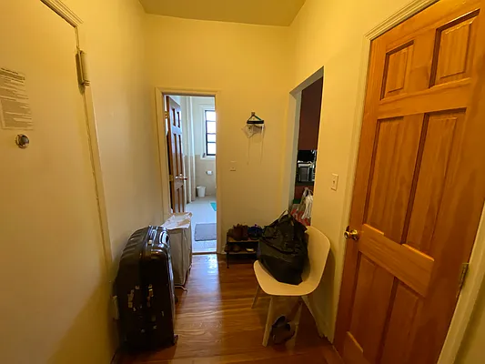 Rented by Mdays Realty | media 9