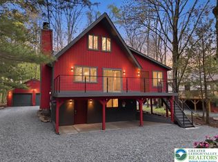 883 Deerfield Ct, Lake Ariel, PA 18436