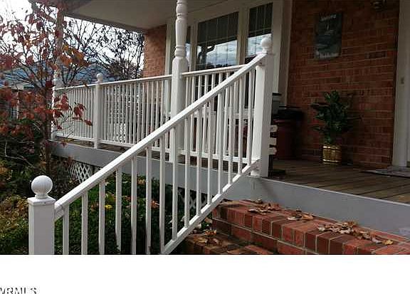 3rd image of 2406 Elmington Dr