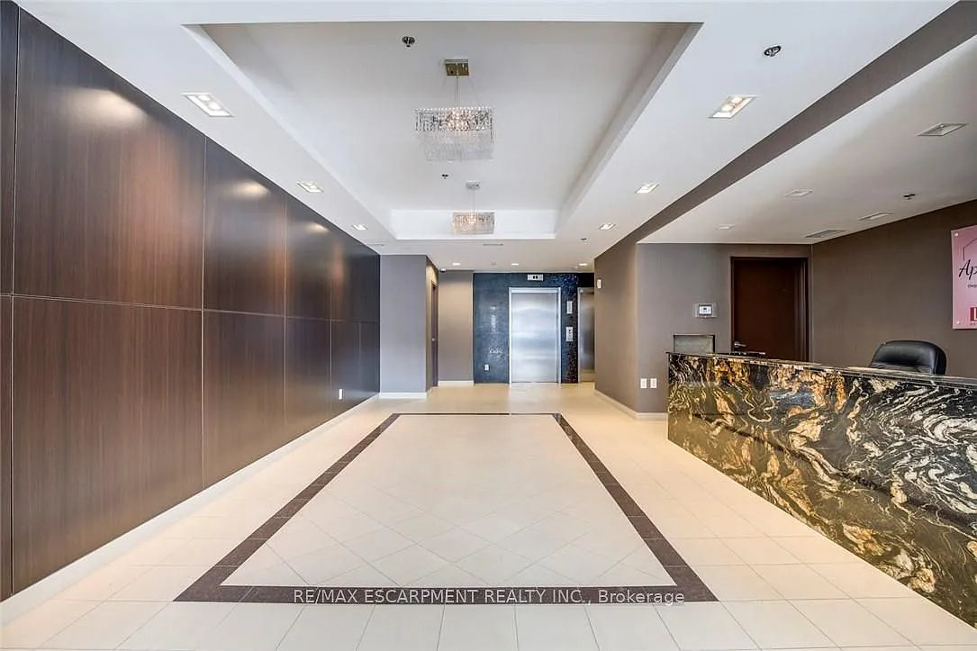2 bed, $2,100 — Photo 4