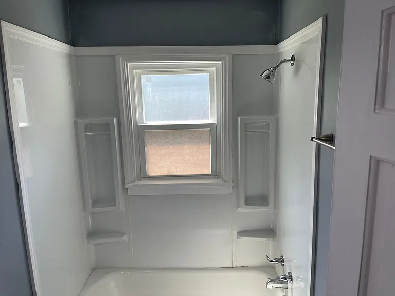 5232 Rosslyn Ave — Photo 9