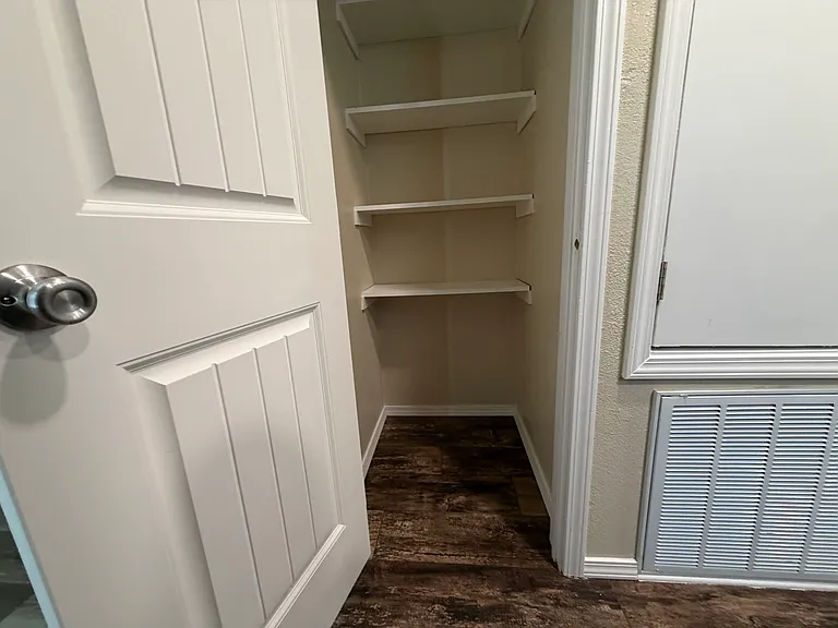 709 N Collins Fwy #213 — Photo 6