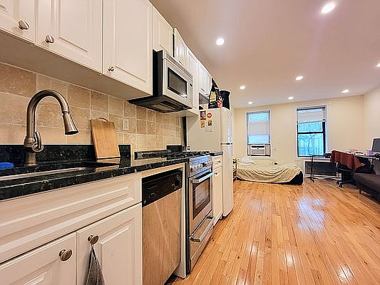 2nd image of 309 E 37th St #X