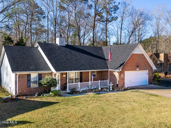 310 Lochbridge Drive, New Bern, NC 28562