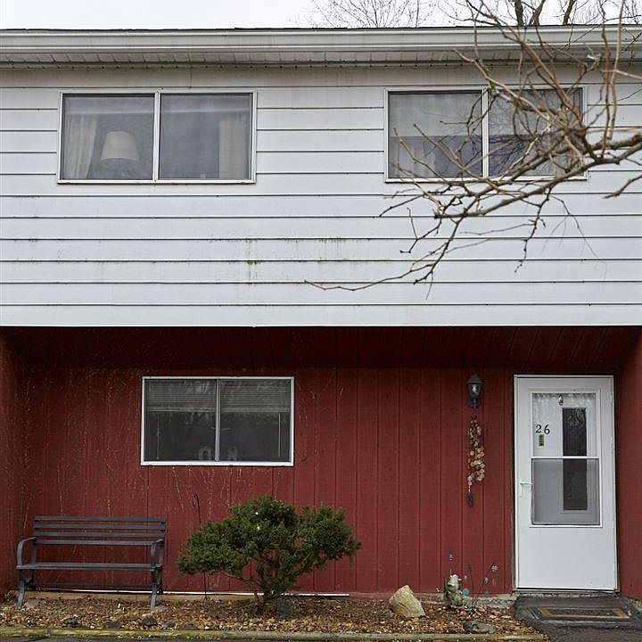 1st image of 26 Orchard Hts