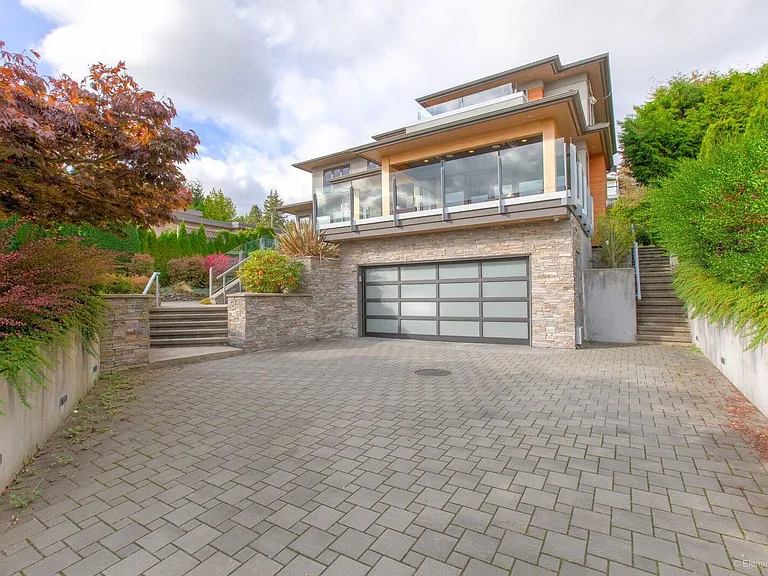 2165 Palmerston Ave — Photo 27