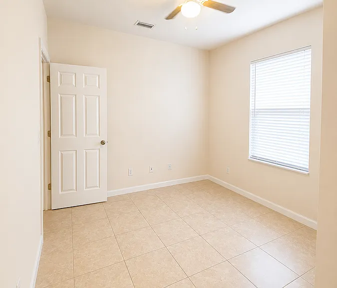 1142 Bolle Cir — Photo 8