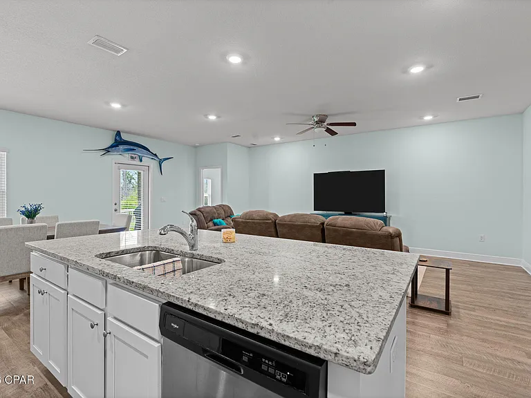 Conolly Blvd — Photo 12