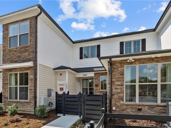 1102 Kathy Ann Way E, Carrollton, VA 23314