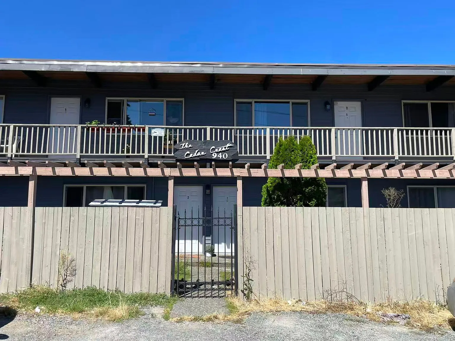 Cedar Crest Apartments — Photo 1