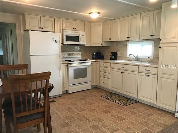 3rd image of 1372 Ibis Dr