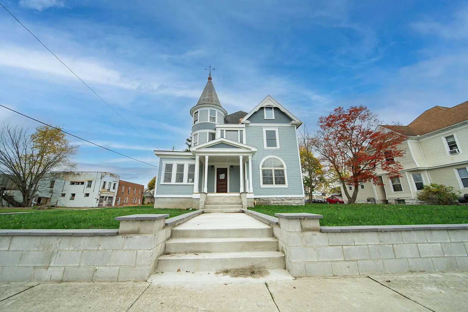 395 W Church St photo 1