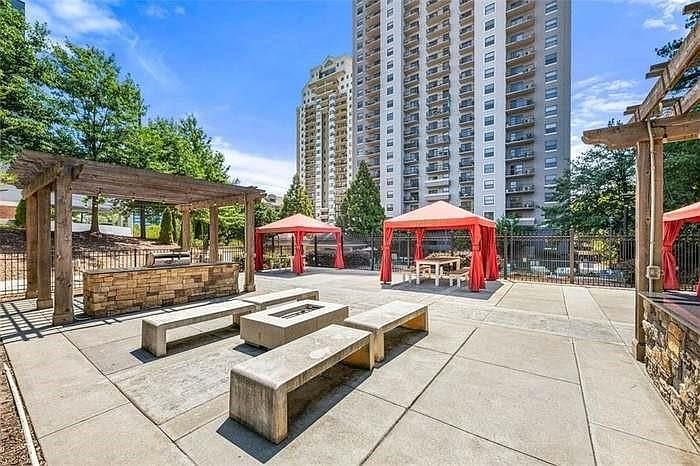 1st image of 795 Hammond Dr APT 1809