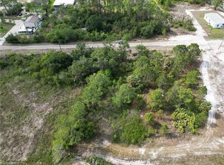 2608 32nd St SW, Lehigh Acres, FL 33976