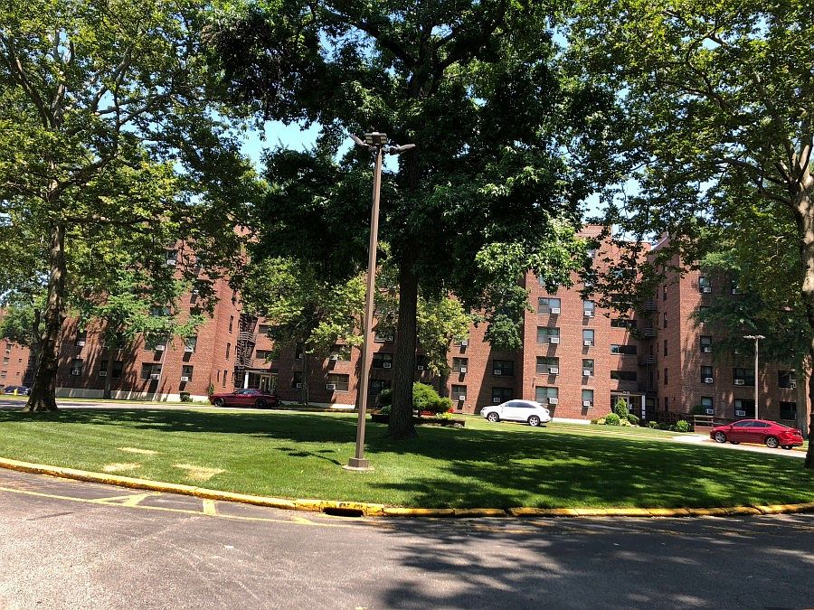 1st image of 7525 210th St APT 2M