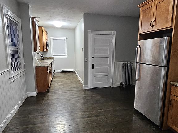4th image of 2 Hope St #1