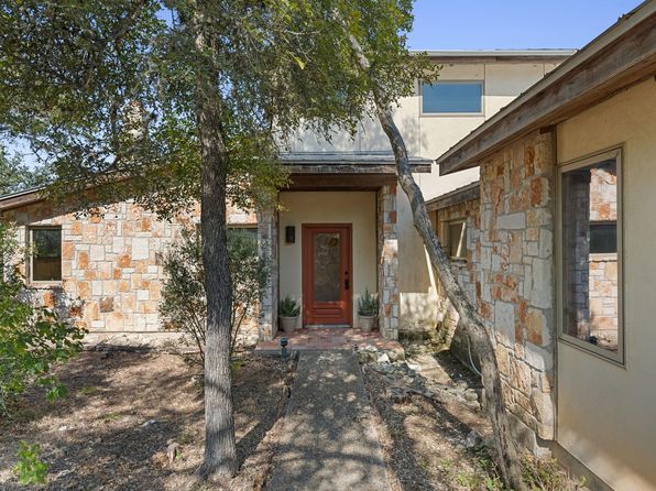 212 Comanche Cp, Kyle, TX 78640