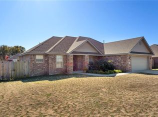 605 Custer St, Prairie Grove, AR 72753