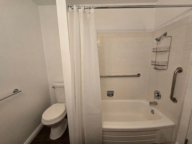 3030 El Camino Ave — Photo 33