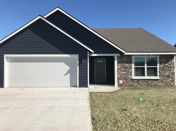 1602 Acorn Ln, Eudora, KS 66025