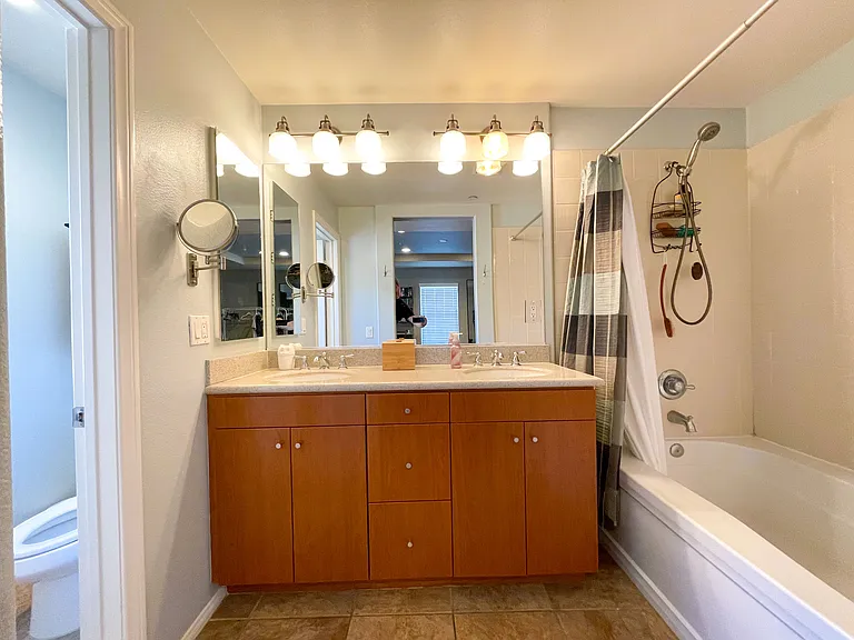 710 S San Fernando Blvd #101 — Photo 14
