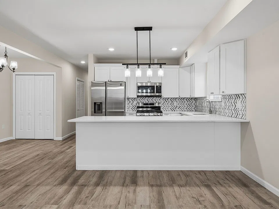 511 Grier Ave #2