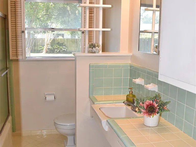 5911 Hornwood Dr — Photo 12